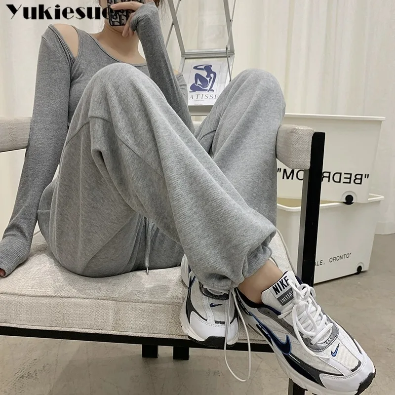 Custom Logo Hip Hop Baggy Straight Leg Trousers Unisex Stacked Women Sweat Custom Track Pants Joggers Women Sweatpants womens