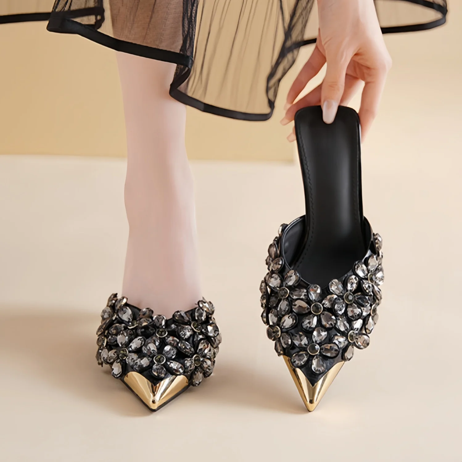 Fashion Bead Design Slippers Flower Design High Heels Golden Sharp Pointed Fine Heeled Sandals Shallow Mouth Slippers Sexy Shoes