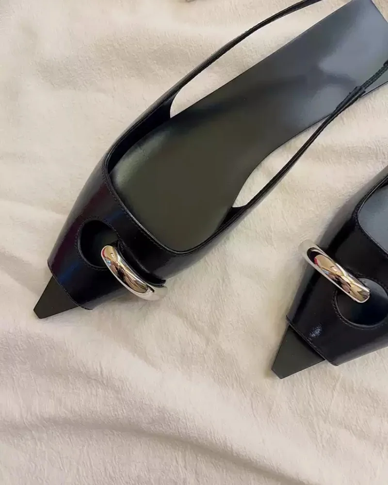 Designer Metal Pointed Toe Flat Sandals Women 2024 New Open Toe Low Heel Mueller Shoes Women's Fashionable Sandalias Femininas