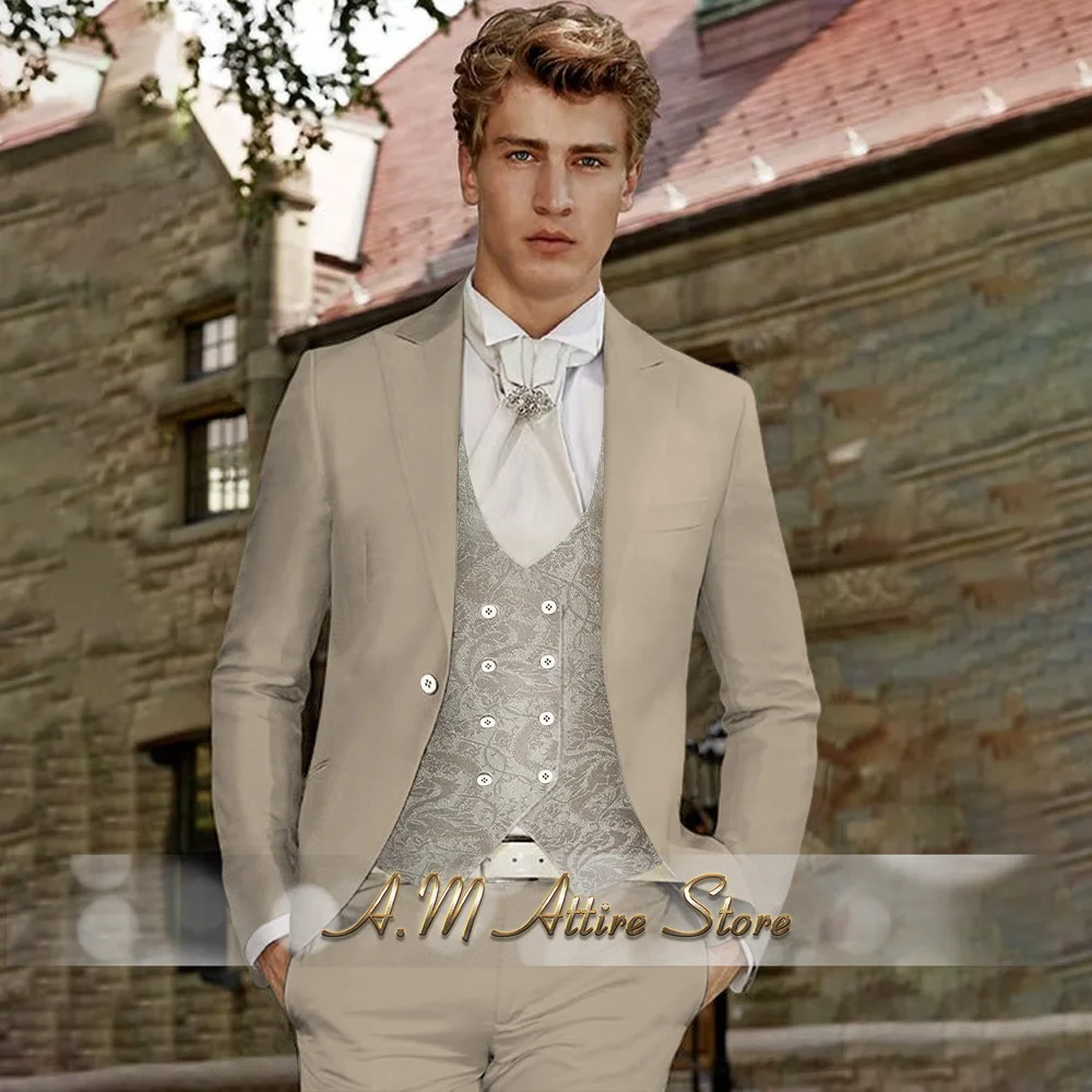

Chic Mens Suits Italian Khaki 3-Piece Jacket Pants and Jacquard Vest Set Formal Fashion Wedding Cocktail Party Custom Tuxedo