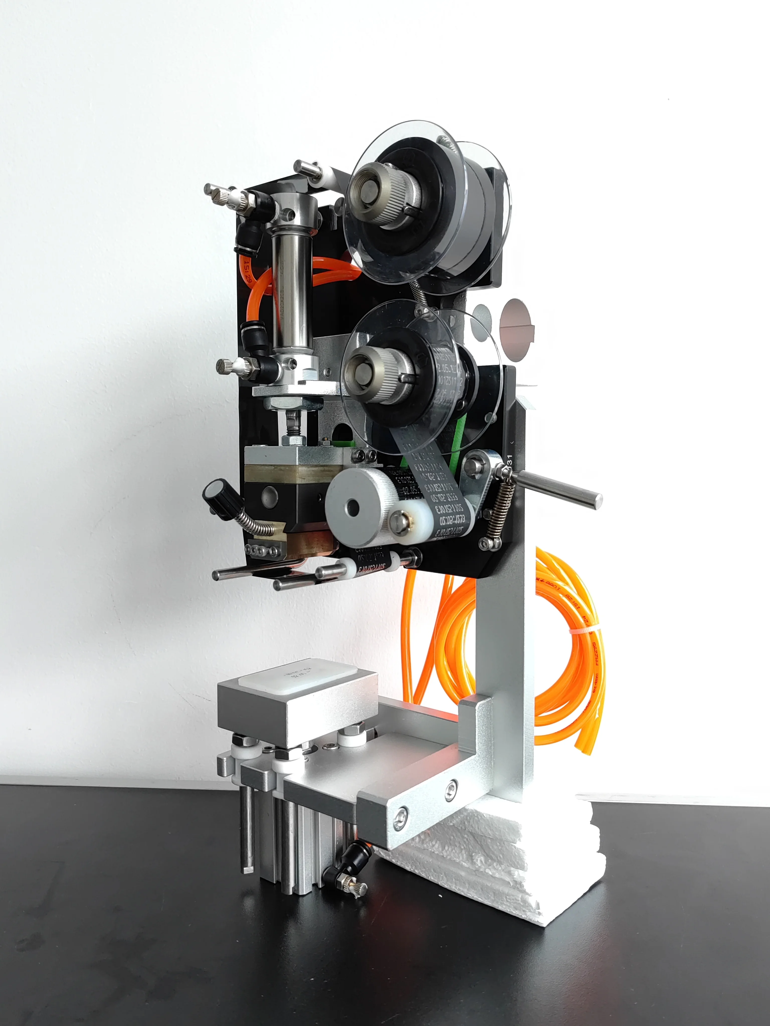 SL-241Q7 Pneumatic Hot Stamp Date Coder Print Manual Position Coder Ribbon Codding Machine
