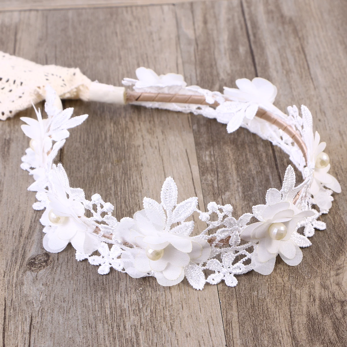 

Flower Wreath Headband Crown Lace Hair Band For Women Girls Party Wedding Costume Celebration Elegant Comfortable White