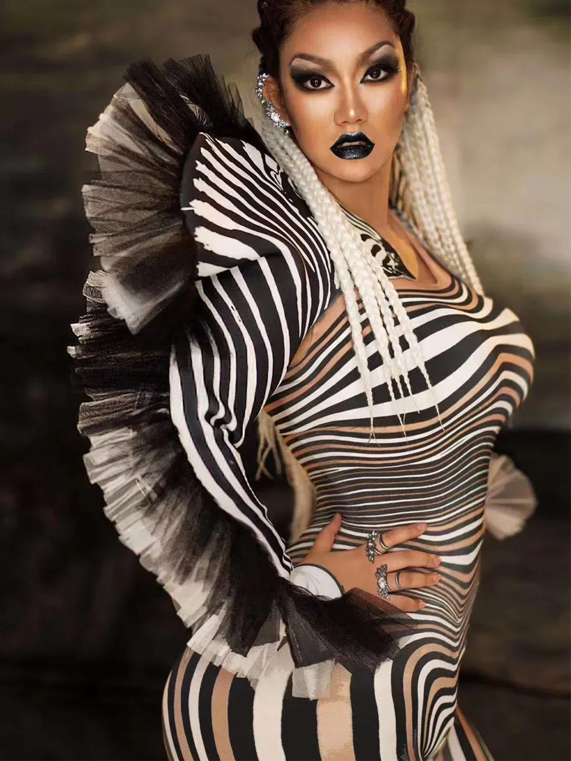 Monos sexis de manga larga a rayas de cebra con gasa para espectáculo, ropa de Halloween, disfraces de Drag Queen Rave para Festival 2026