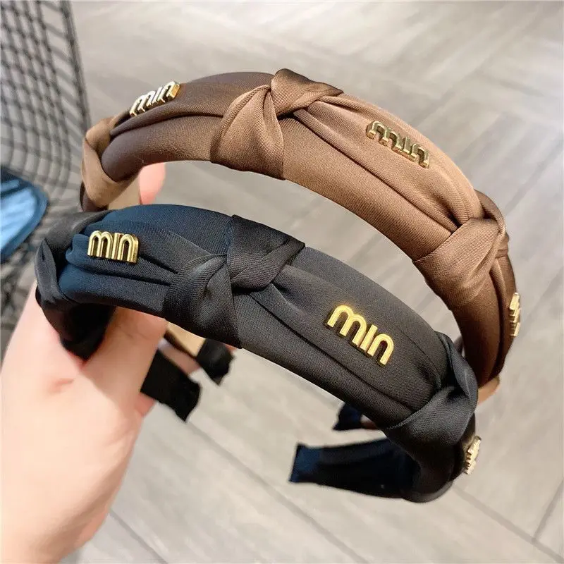 

2026 fashionable ladies' exquisite hair accessory - letter knot hair band with wide edge headband for daily styling hair band