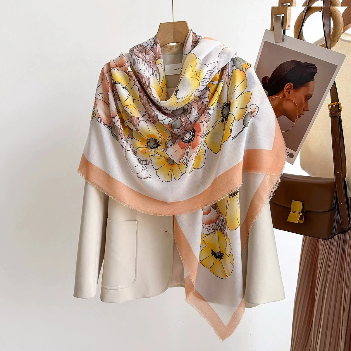 Thumbnail 3 - #7 Latest Scarves Offers