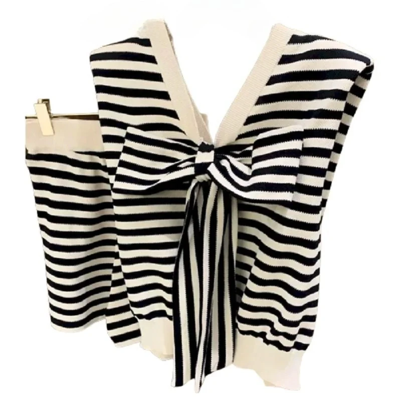 Summer Korean Sets for Women V-neck Slim Bow Vest Fashion Black White Striped Design Knitted Tshirt and Shorts Two Piece Suits
