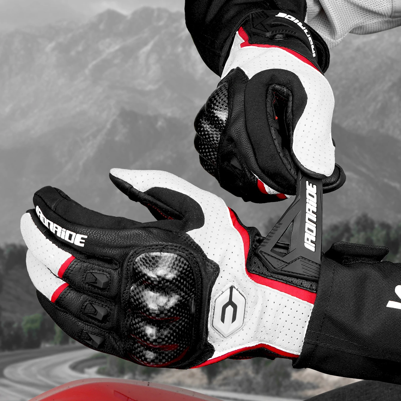 

Men Carbon Fiber Motorcycle Gloves Cowhide Leather Moto Motorbike Motocross Gloves Anti-slip Protective Gear