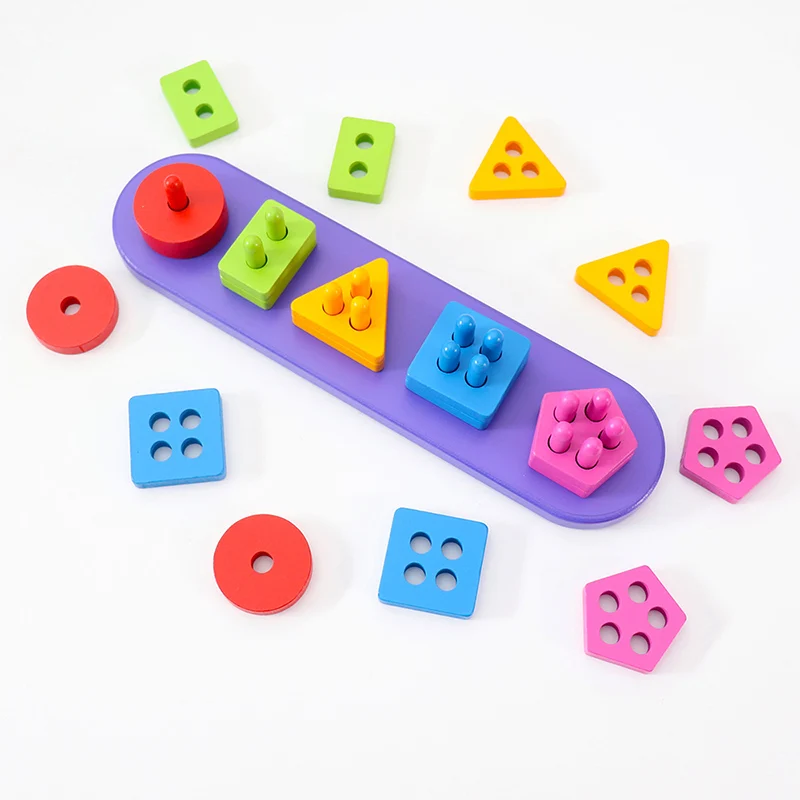 ألعاب الخرز على شكل: أشكال متناسقة الألوان لممارسة العد. يلعب الأطفال بمزيجات ذكية لمتعة تعزيز الدماغ بشكل فائق