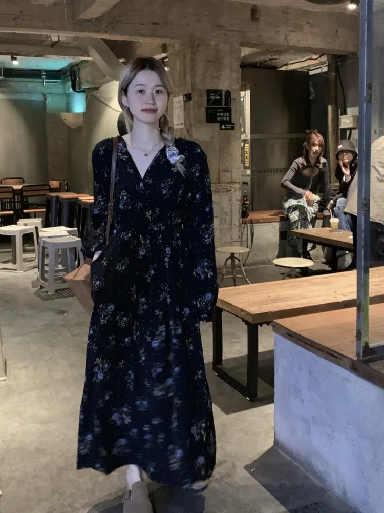 

plus Size Hepburn Style Long Dress V-Neck Floral Print Belted Spring Summer New Retro Dress for plus Size Women A-Line Skirt