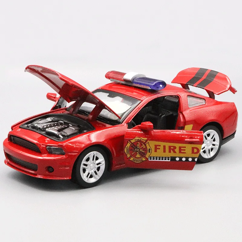 1:32 Scale Alloy Police Vehicle Model Pull Back Car Diecast Simulation Vehicle Model Decor Boys Toys Openable Door Police Car