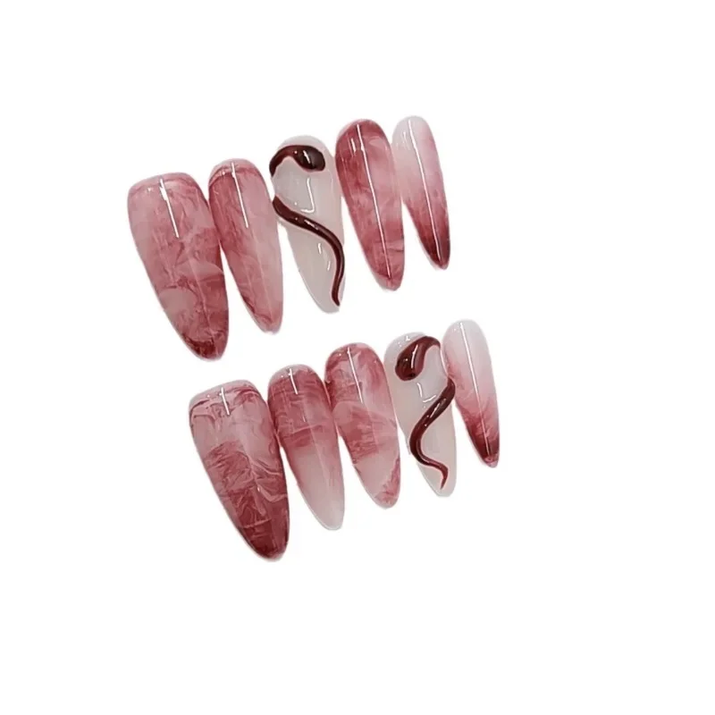 

*Ice through Chinese style manicure, wearing manicure, red smudging, small snake showing white, New Year's fake nail flakes
