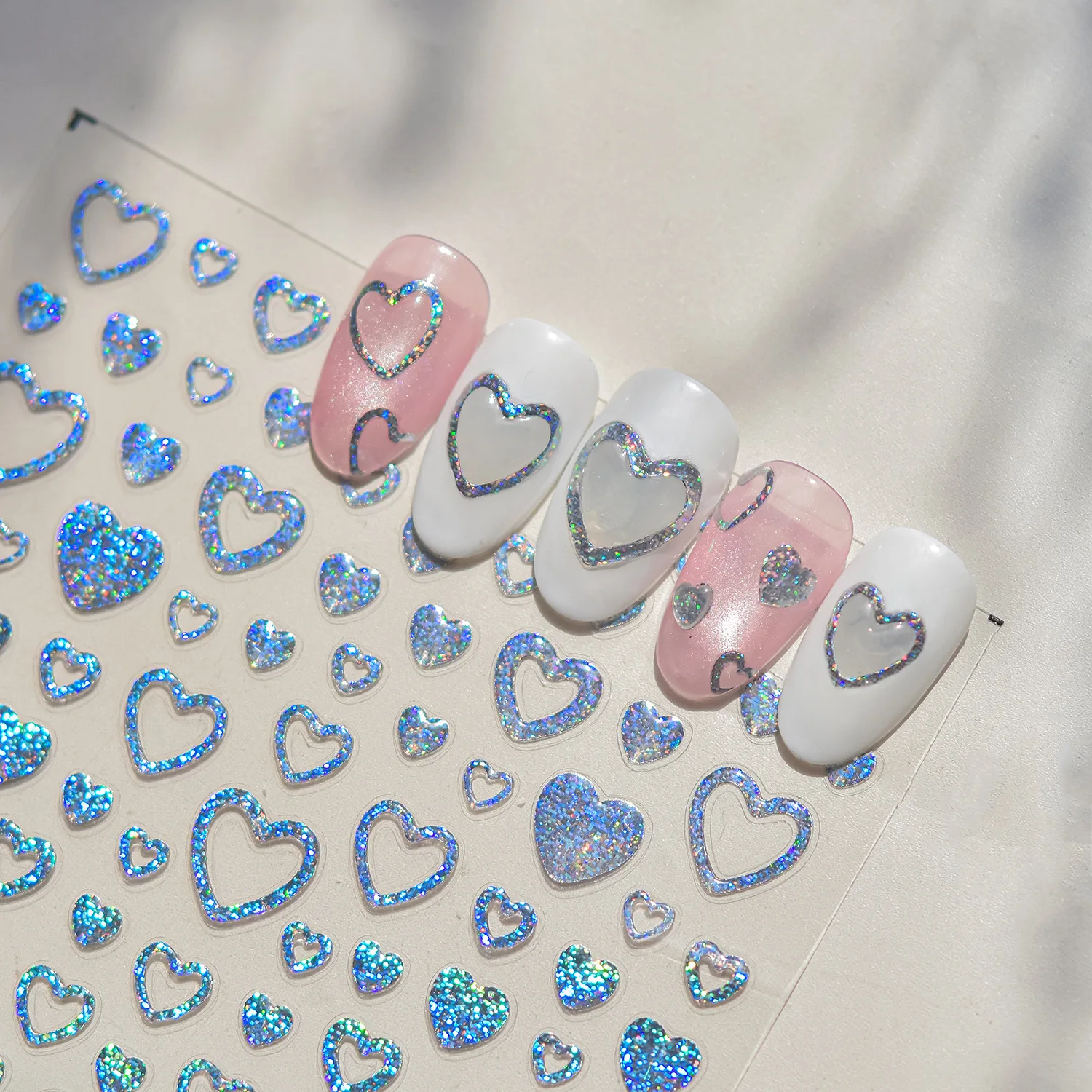 Funkelndes Liebesherz, blaue Linie, geometrische Musterform, 5D-Nagelkunst-Aufkleber, buntes Gelee-Relief, selbstklebender, schicker Maniküre-Aufkleber
