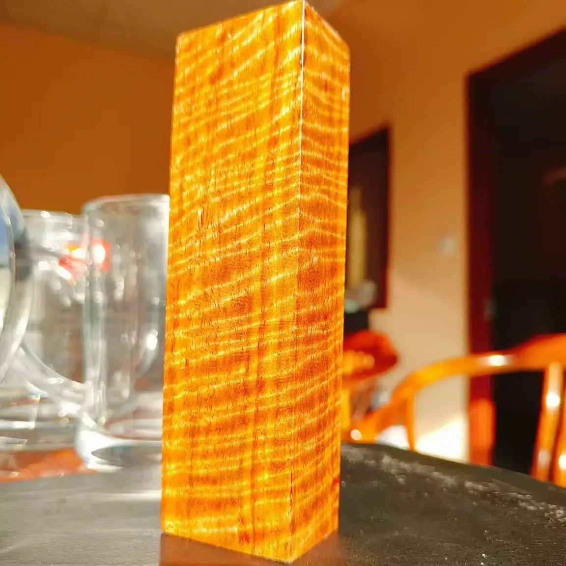 

Australian Rosewood Knife Handle Block 138x40x27mm Solid Wood High Density Amber Figured for Hidden Tang DIY