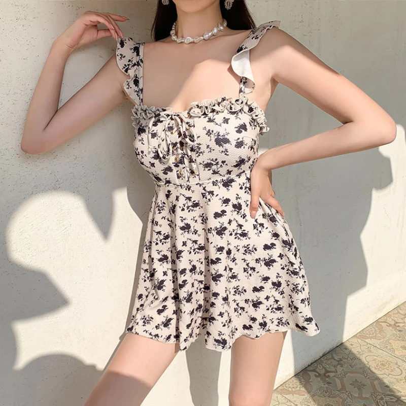 

Sexy Beach Style Printed Women Bikini Ruffle Halter Bandeau Gathering High Waist Short Skirts Female Swimsuit 2024 Summer Trendy