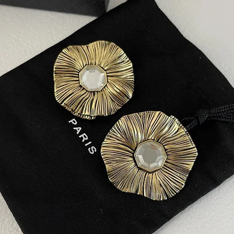 

Vintage Luxury Jewelry Flower Crystal Ear Clip Big Earrings Women Top Quality Designer Brand Trend