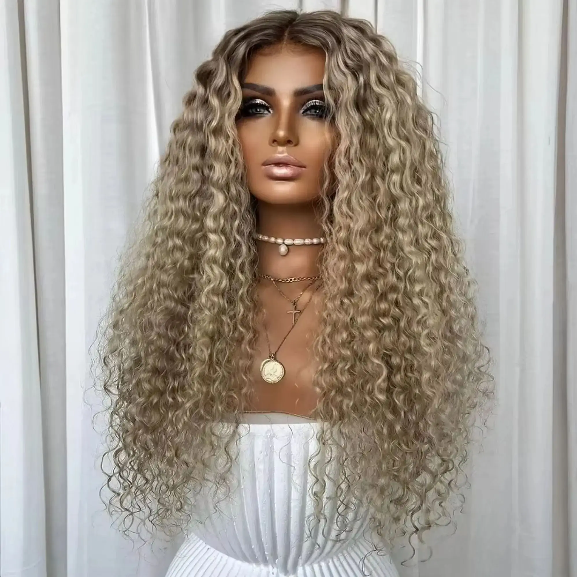 

Синтетический парик с кружевной передней частью, предварительно проработанная линия роста волос, парик 13x4 с кружевной передней частью, кудрявый, из термостойкого волокна, женский парик, премиум-волокно