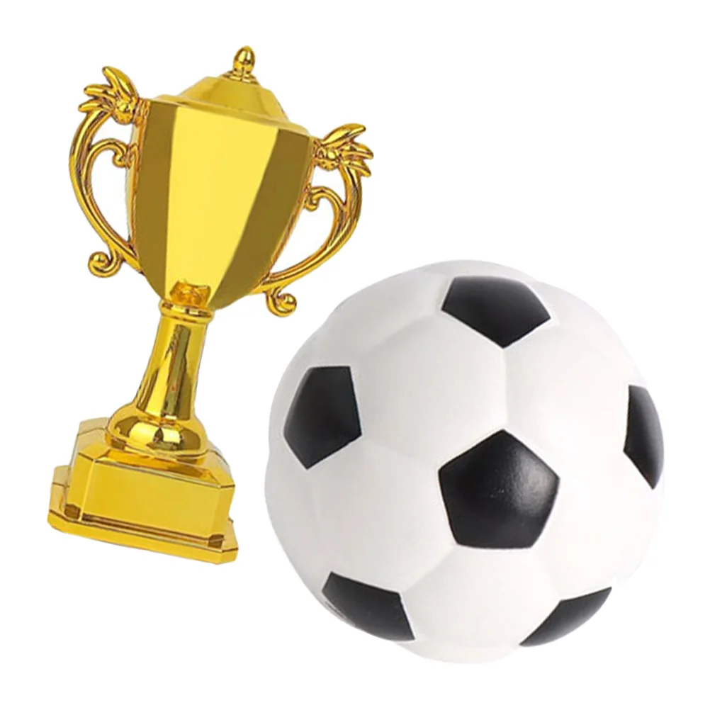 Trofeo de fútbol modelo casa de muñecas fútbol Mini decoraciones trofeos en miniatura para accesorios de juegos