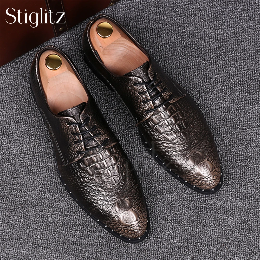 Scarpe Oxford in finta pelle di coccodrillo rosso nero scarpe Oxford fatte a mano stile Designer eleganti scarpe eleganti stringate da uomo per il matrimonio