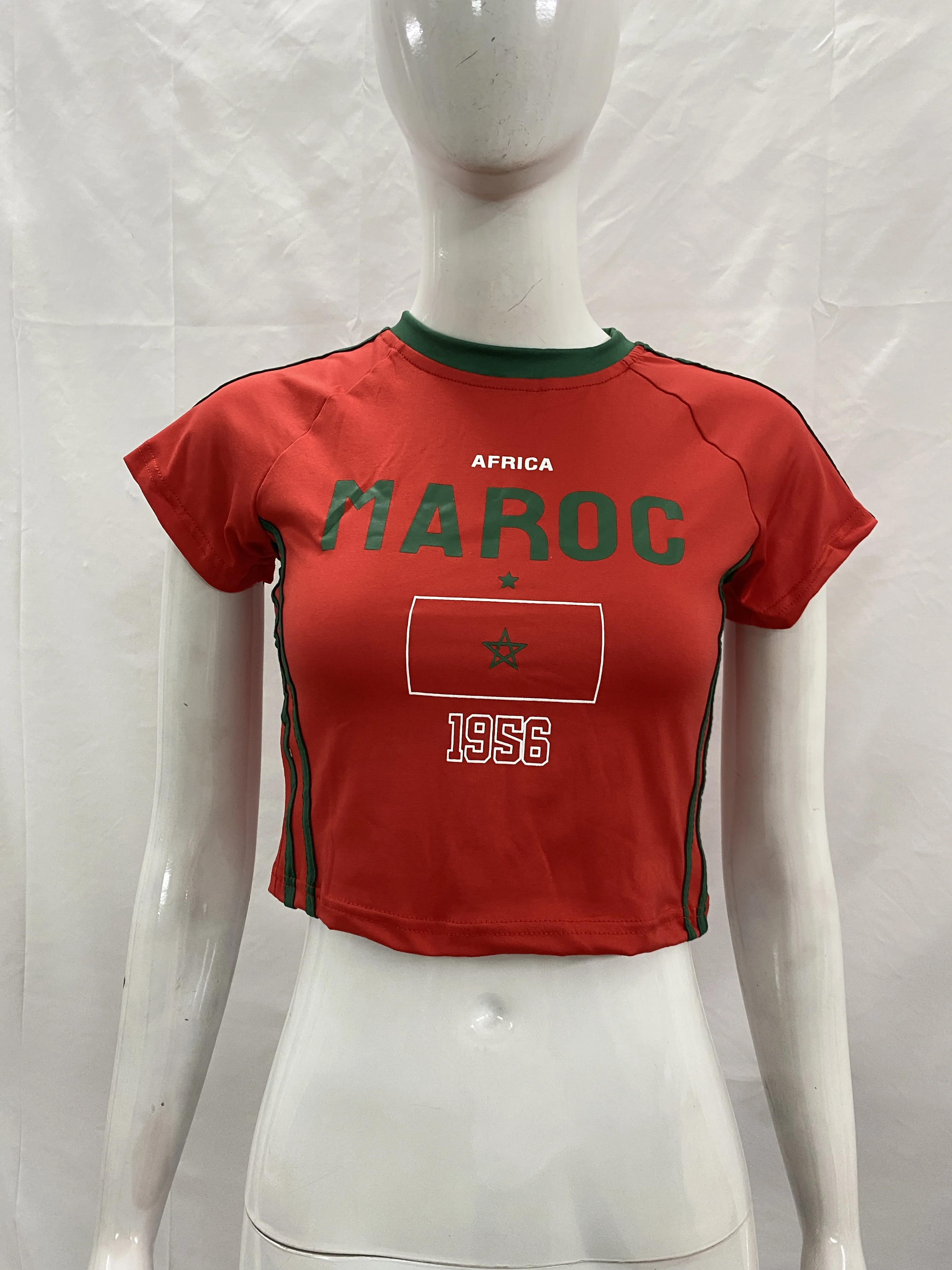 

European and American new slim fit short sleeved T-shirt for hot girls, versatile and short, exposed navel for summer