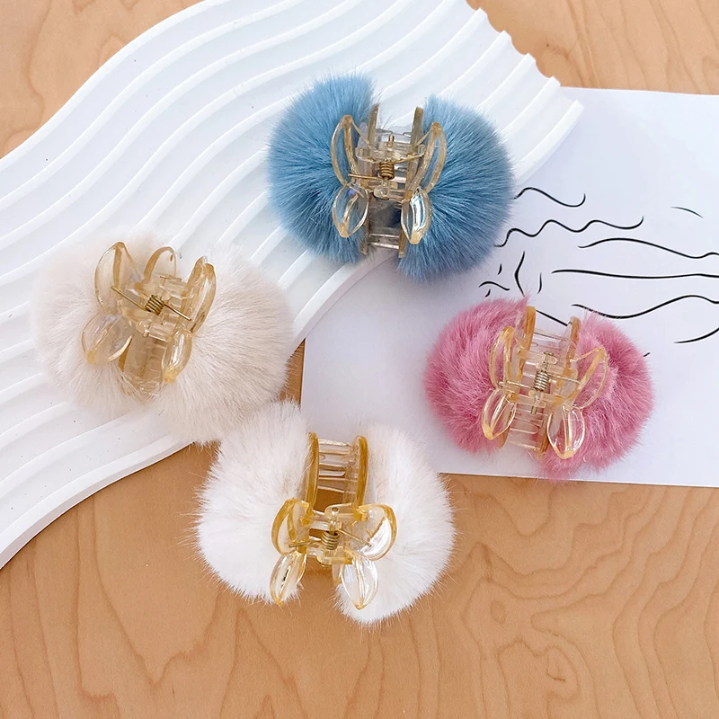 Women Furry Faux Fur Plush Hair Claw Clips Girls Cute Mini Balls Hair Clips Solid Color Fuzzy Barrettes Fluffy Pom Pom Hairpins