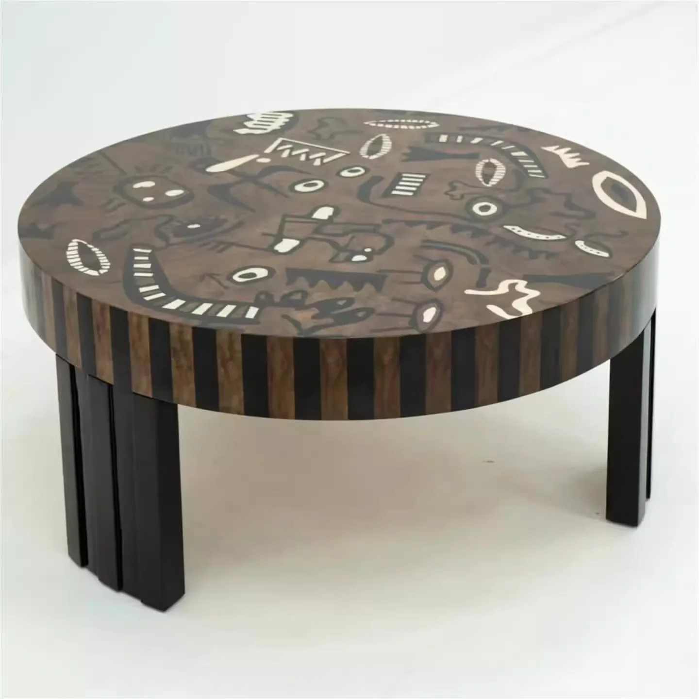 

✘ Дизайнерский ретро-столик в стиле Ваби-Саби из массива дерева с отделкой под кору, комплект маленьких приставных столиков для гостиной