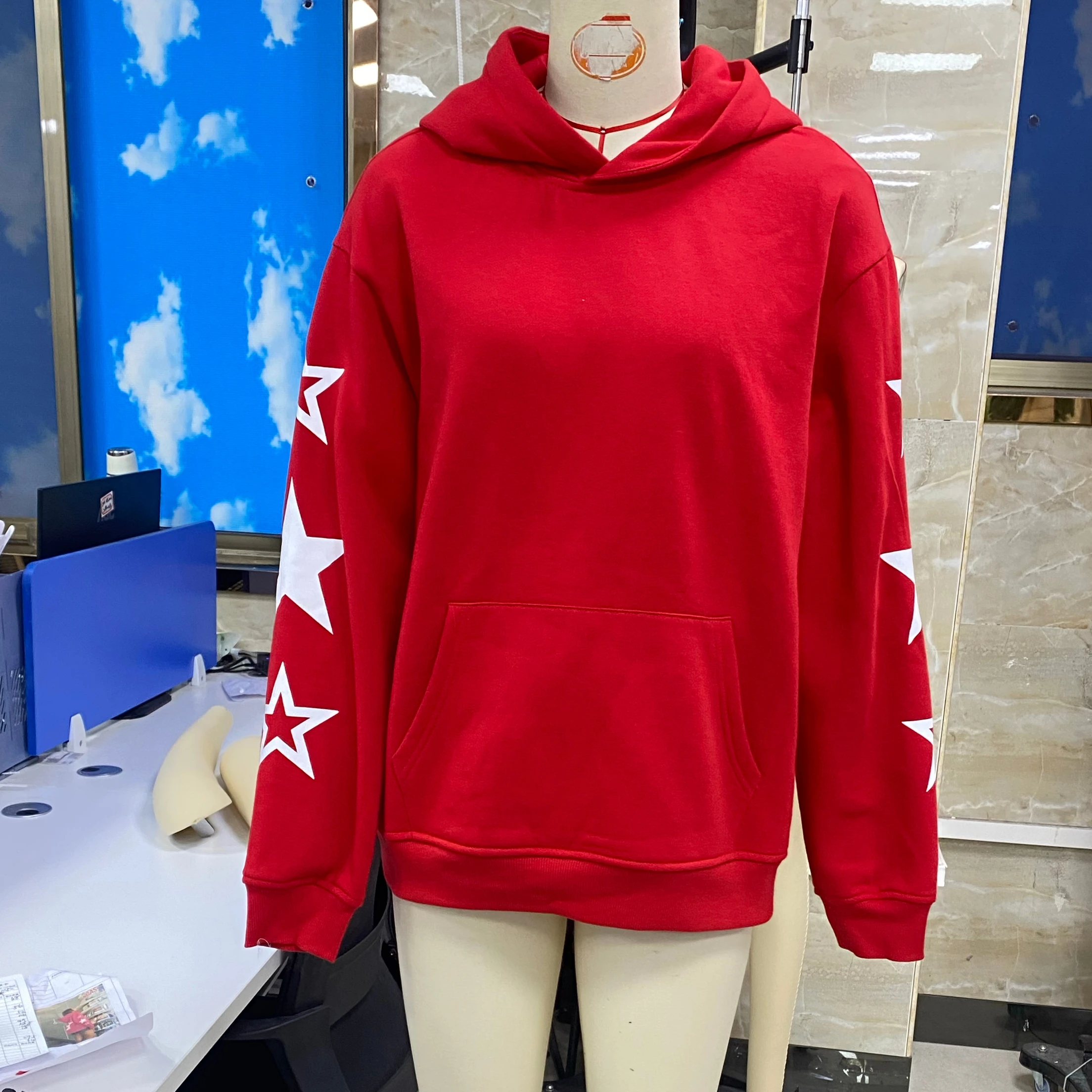 

Женская толстовка с капюшоном и принтом звезд, с длинным рукавом, на весну-осень, с карманом-кенгуру, повседневная, удобная, модная