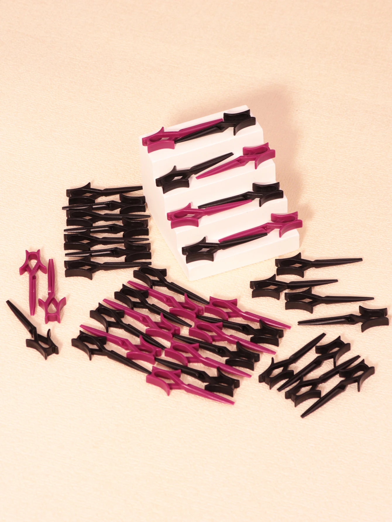 50 قطعة من مشبك الشعر المقاوم للصدأ للنساء من الفولاذ المقاوم للصدأ لصالونات التجميل وحلاقة التثبيت بدون علامات قابلة للطي خاصة للشعر المستعار الحقيقي #1