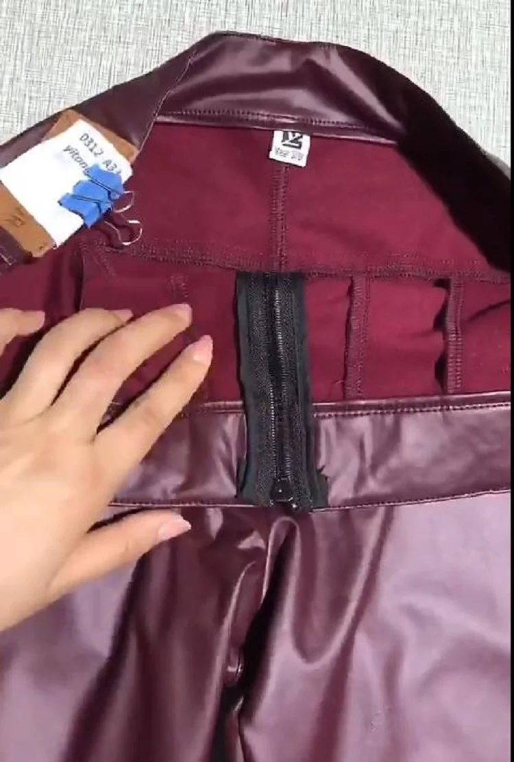 الرجال الموضة ضيق تقليد الجلود بنطلون تمتد عالية بولي Motorcycle دراجة نارية الأحذية سروال رصاص يغطي الرجل لباس خارجي السراويل الرياضية غير رسمية