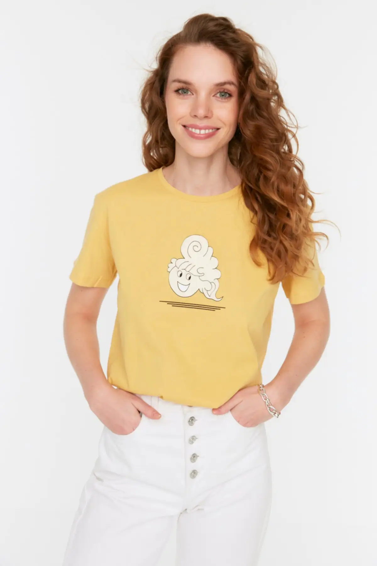 Mustard Back Printed Basic Knitted T-Shirt. Made with 100% cotton. It is a high quality product. A special design.