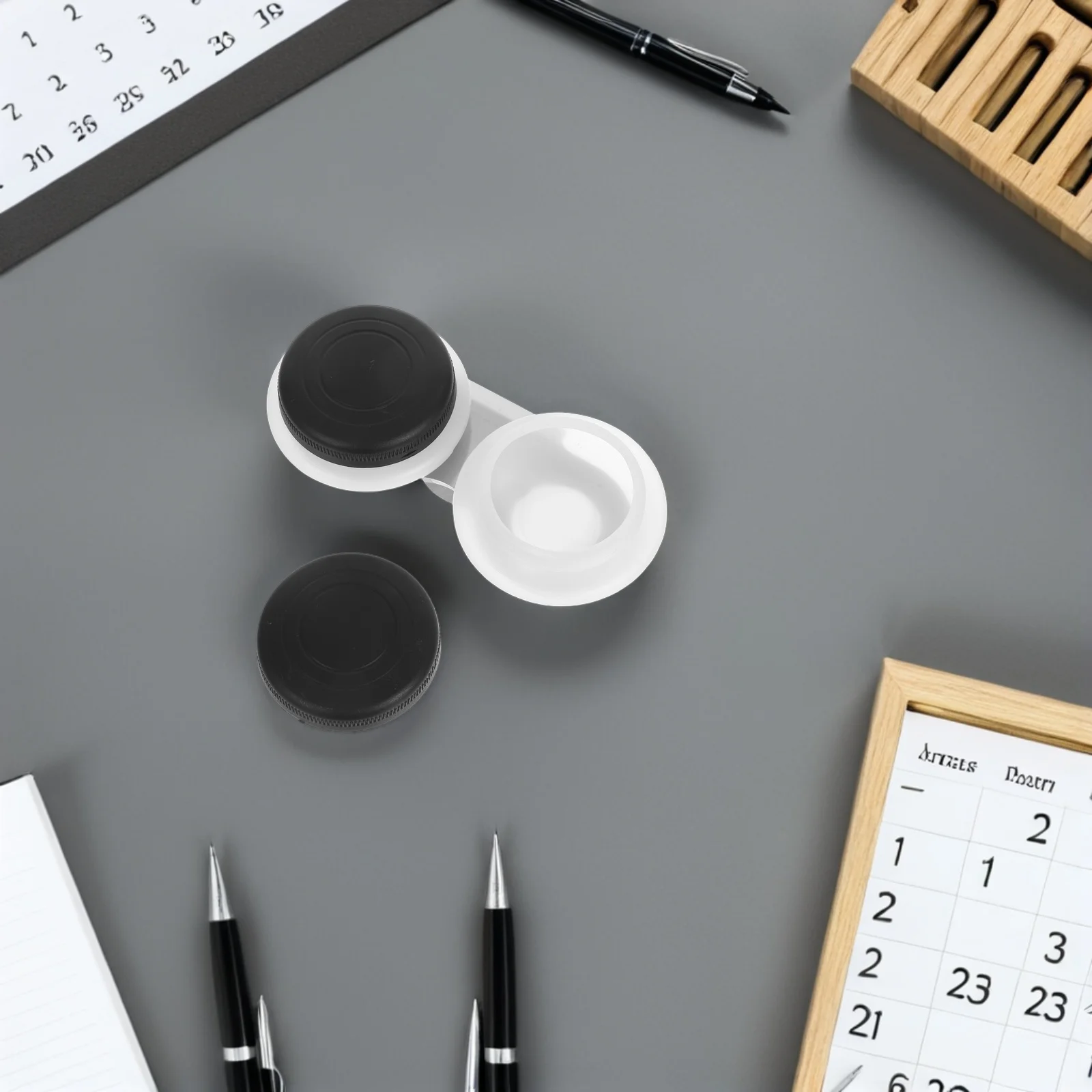 4 قطع أكواب لوحة طلاء فنية محمولة للاستخدام الخارجي مع غطاء من الفولاذ المقاوم للصدأ، صينية خلط معدنية، حاوية تنظيف طلاء السفر