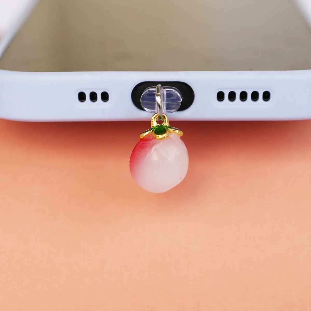 1 Stück 3D-Kirschpfirsich-Handy-Staubschutz-Anhänger, Zubehör-Dekoration für iPhone Typ-C-Anschluss, Staubabdeckung, niedlich, schön – Detail 10