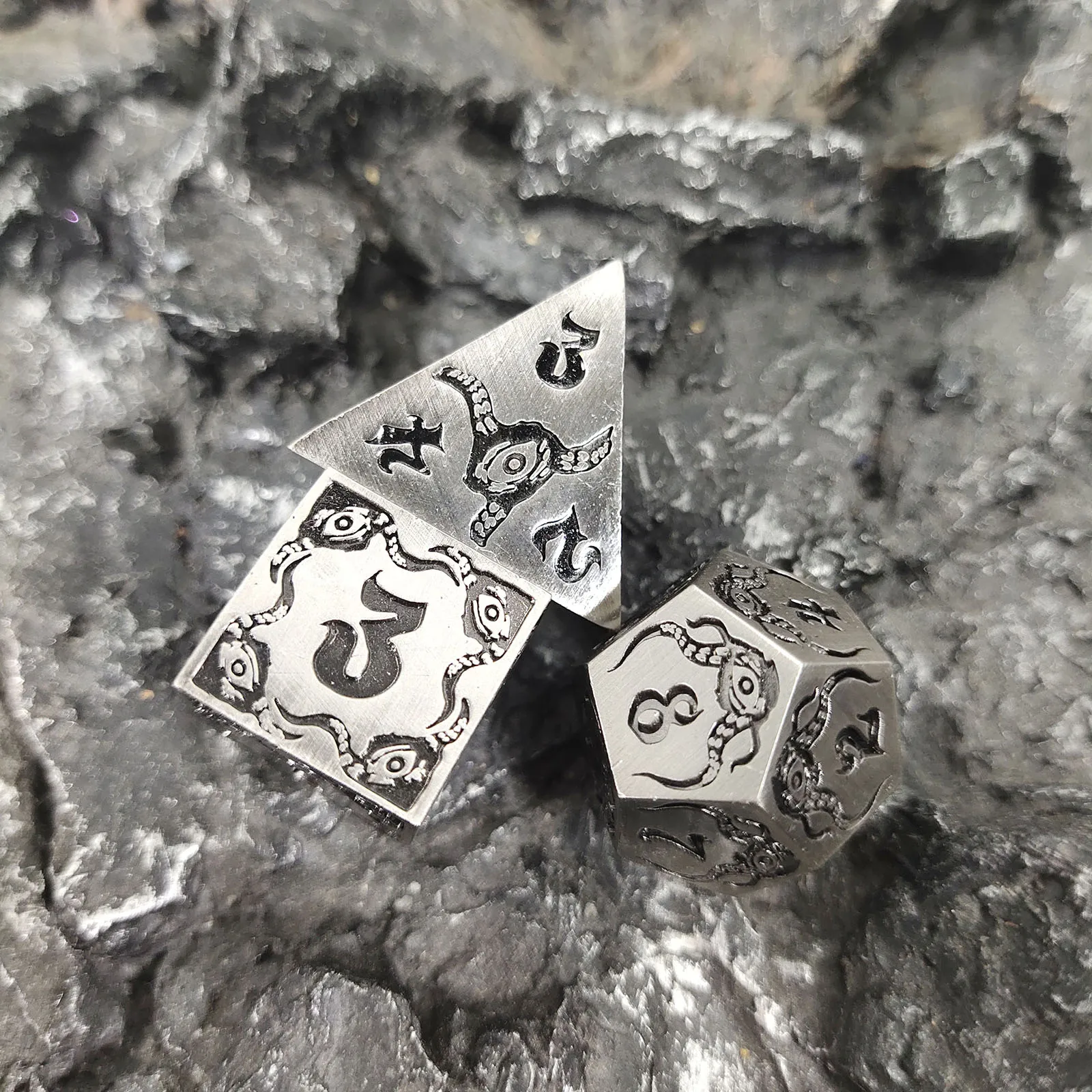 7pcs Nickel Devil Eye DND Metal Dice Set Multi-sided Polyhedral Solid Dice for D&D Game Role Playing Board Table RPG D4 D6~D20