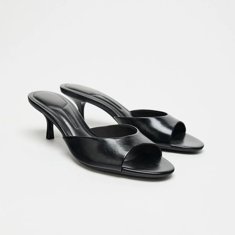 Neue Sommer-Sandalen mit eckiger Zehenpartie und offenem Zehenbereich, High-Heel-Damenschuhe aus PU-Leder, elegante Absatzsandalen für Damen.