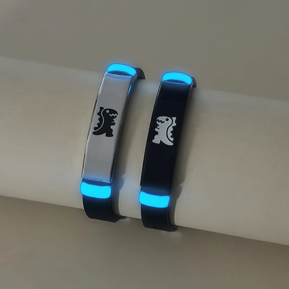 2 Pieces/Set Cute and Exquisite Luminous Little Dinosaur Couple Bracelets Festival Gifts