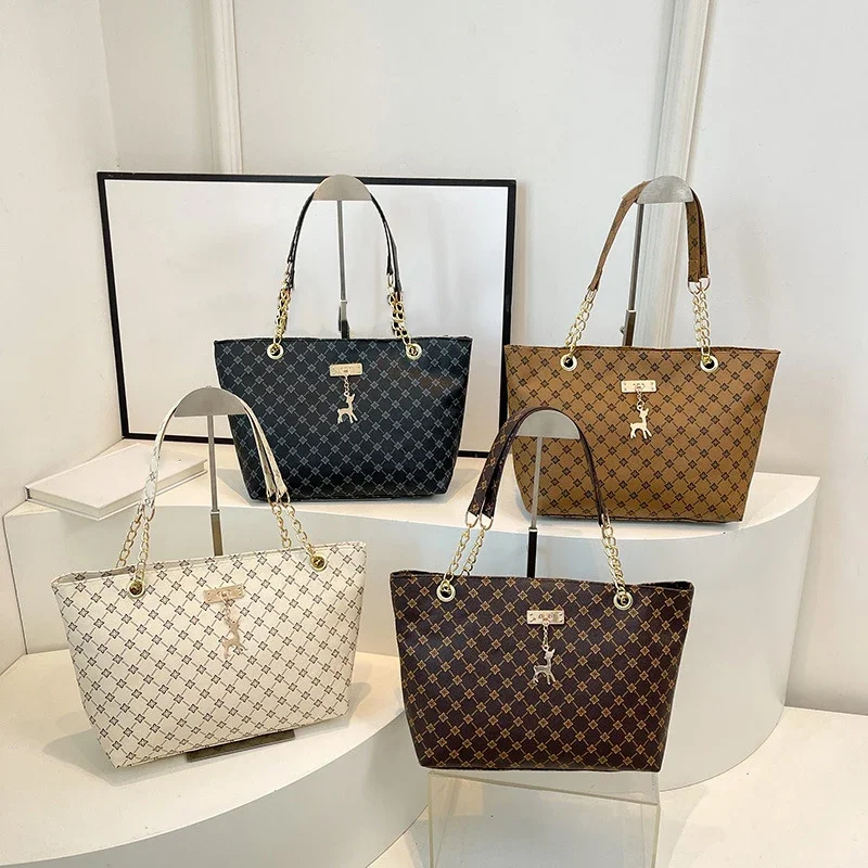 

2025 Autumn and Winter New Presbyopic Handbag Shoulder Bag Large Capacity Tote Bag Women's Bag