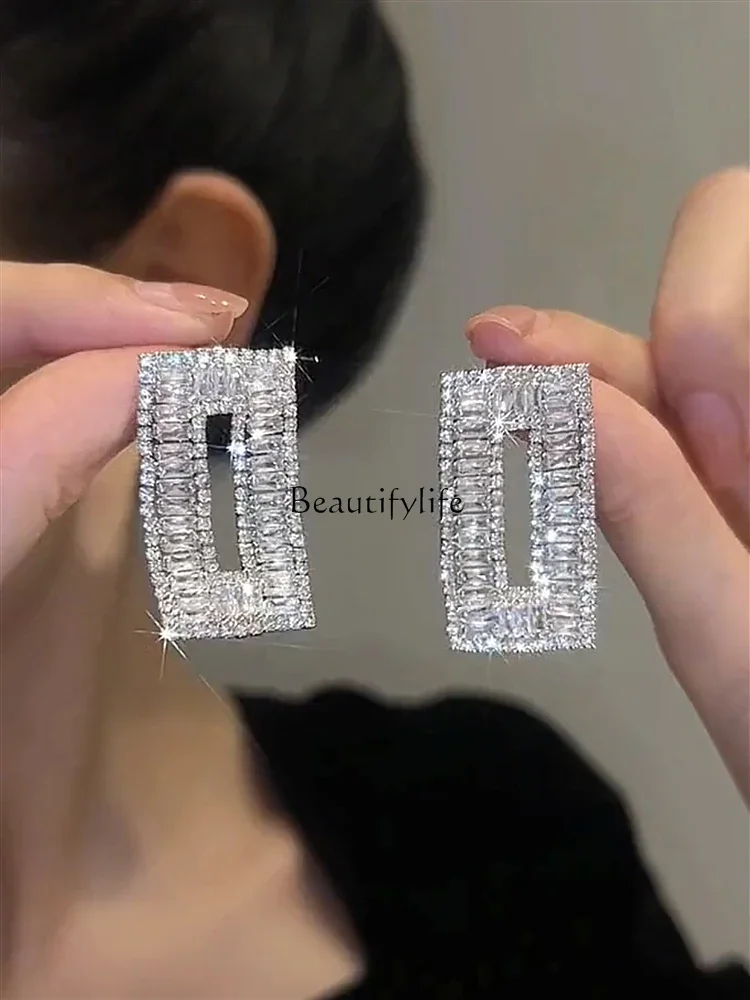 Rectangle zircon crystal earrings, silver needle temperament, high-end light luxury earrings.