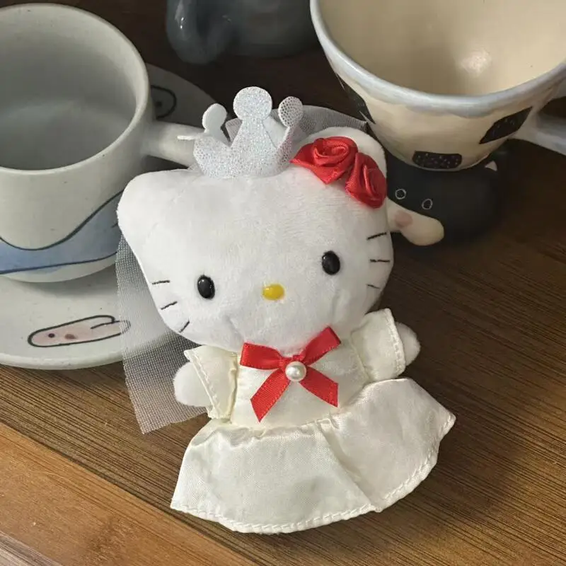 かわいいサンリオハローキティダニエルぬいぐるみペンダントクリエイティブ漫画キーホルダーぬいぐるみカップルアクセサリー友人結婚式ギフト