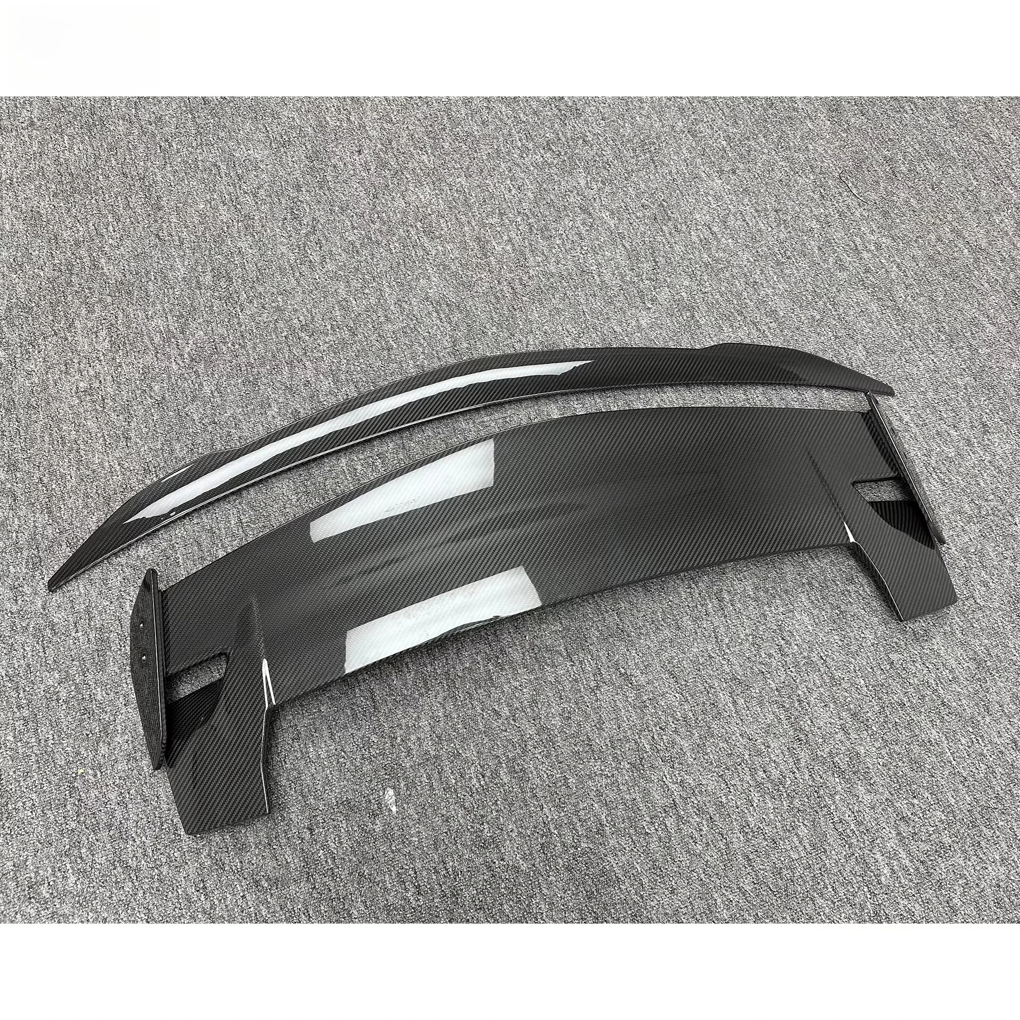 Performante Style Dry Carbon Fiber Roof Spoiler Rear Wing for Lambo URUS 2018-2023 Conversion Kits Car Body Parts