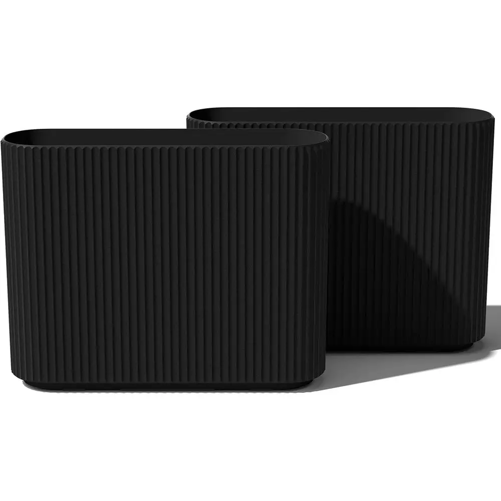 

Series Span Planter for Outdoor Spaces: Durable Plastic-Stone Composite for Décor and Plants