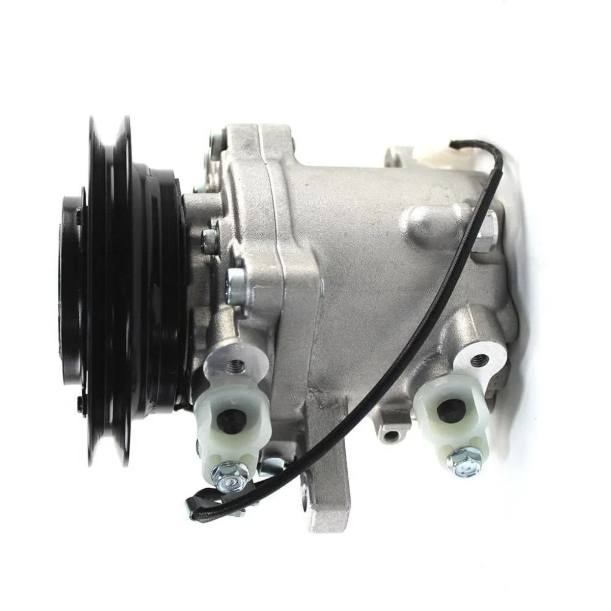 

Компрессор кондиционера 12V SVO7E 3C581-50060 для тракторов Kubota M5040DTC, M9540HDCC12, M9540HDC, M9540FC, M9540DTC, M6040HDCC, M7040DTC