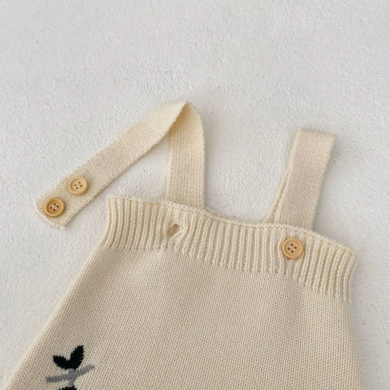 New baby clothing for spring and autumn seasons, 0-3-year-old girl baby flower embroidered knitted pure cotton jumpsuit