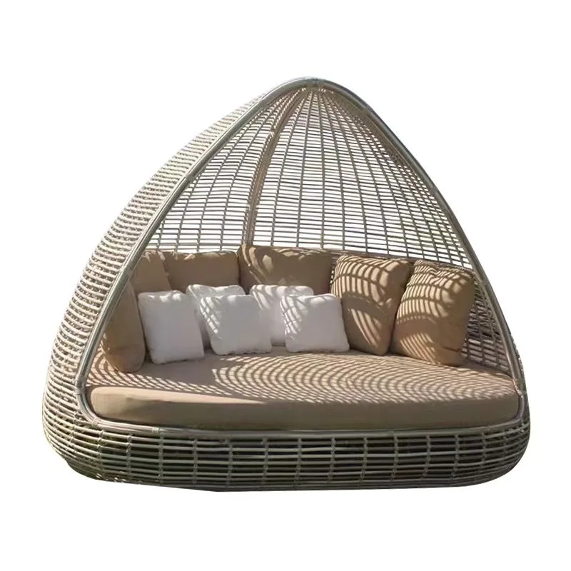 Modern Simple Style Outdoor Daybed Rattan Pool Sun Bed Garden Patio Furniture Set with Coffee Table And 2 Chairs
