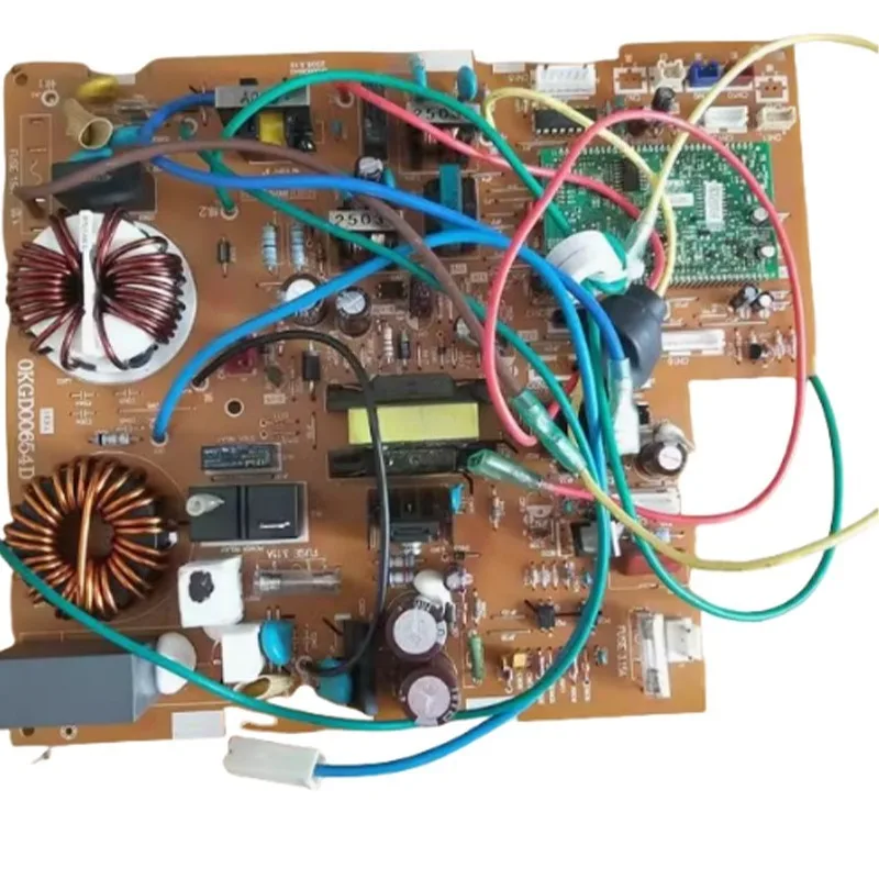 

Parts for Hisense Hitachi central air conditioning main board 0KGD00654D 1RZK92335A computer board