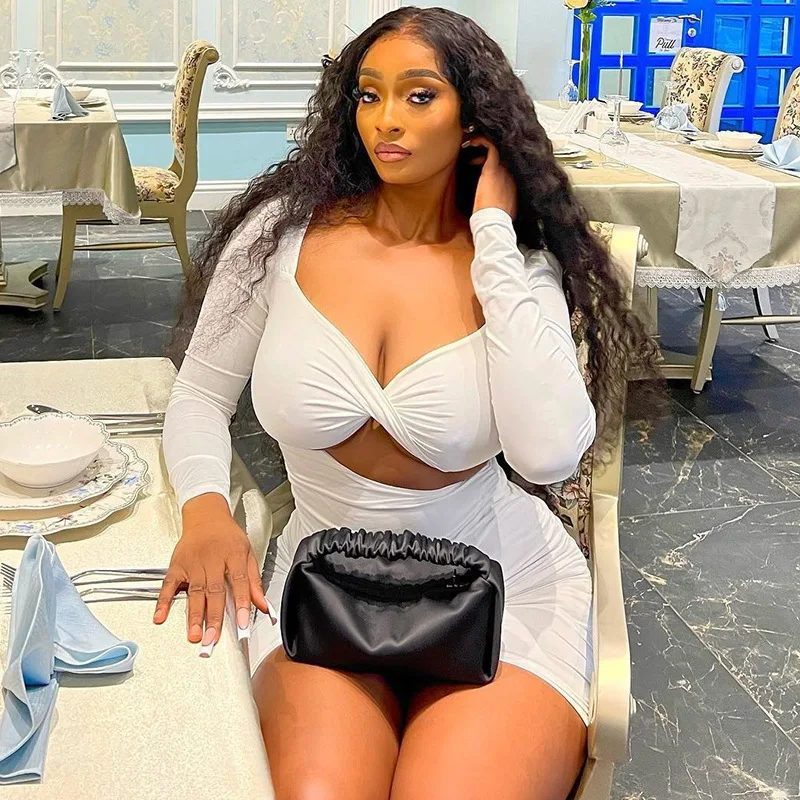 Élégant dame évider robe drapée 2025 automne femmes à manches longues dos nu moulante Sexy Club fête noir blanc Mini robes