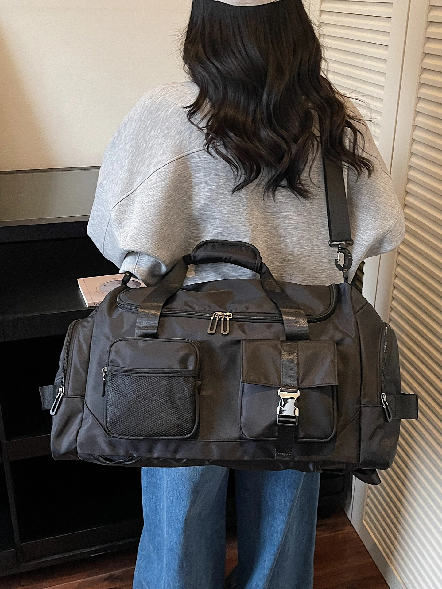 大容量トラベルバッグレジャースポーツフィットネスユニセックスショルダーバッグハンドバッグ収納荷物バッグ出張や外出用