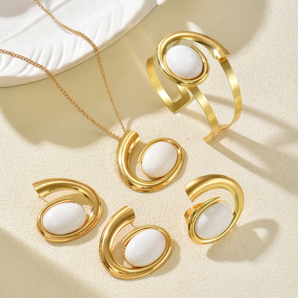 4Pcs/Set Gold Tone White Oval Curved Jewelry Set Geometric Statement Necklace Earrings Bracelet Ring For Women Party