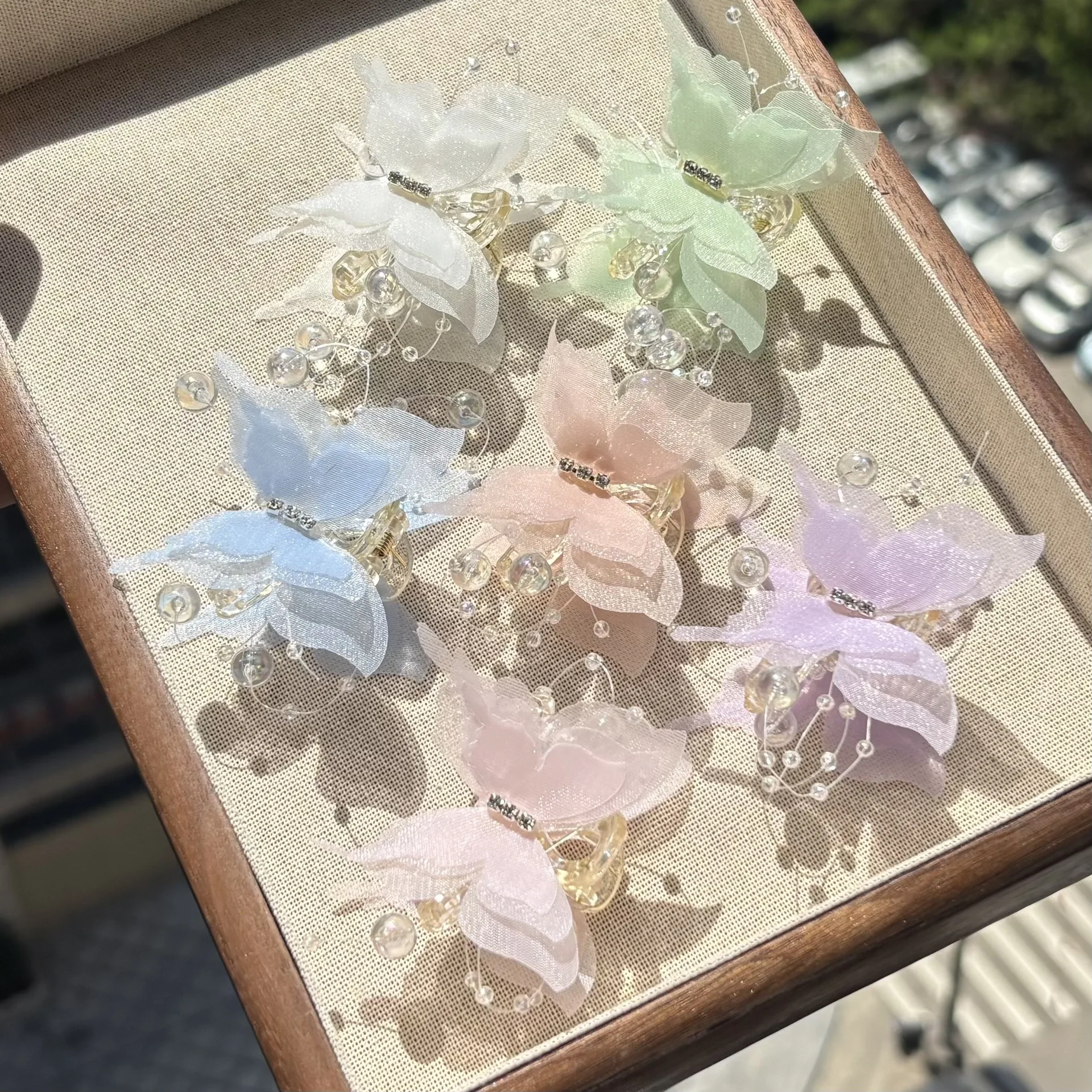 Organza-Schmetterlings-Haarspangen für Frauen, glitzernde Perlen-Haarklammern, Haarschmuck für Abschlussball, Hochzeit, Alltag, Mädchen-Haaraccessoires – Detail 3