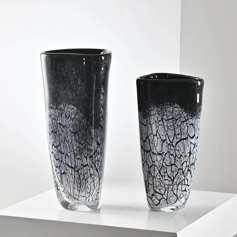 Black high-end minimalist glass vase, living room coffee table ornament, flower arrangement, large-diameter glazed flower decora