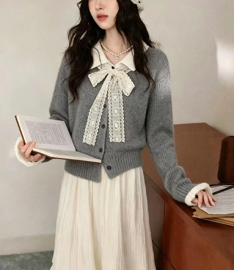 GRAY