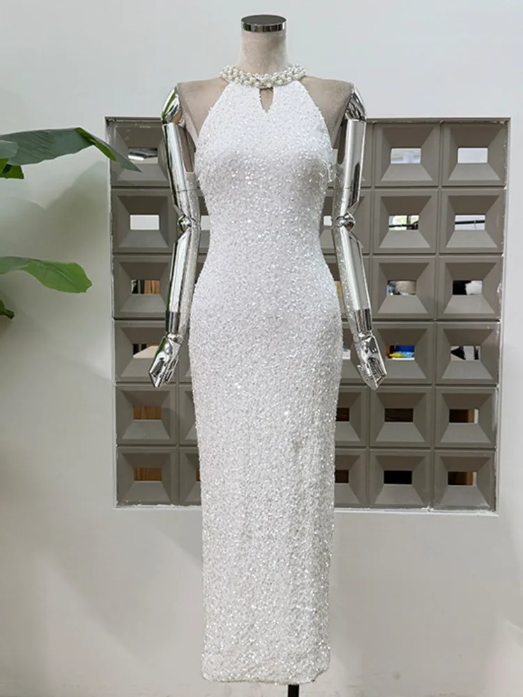 DFDG Damen 2025, Frühling und Sommer, mit Perlen besetztes Neckholder-Samt-Paillettenkleid, funkelndes, figurbetontes Stretch-Slip-One-Step-Cocktailpartykleid